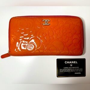 Chanel Vintage Orange Patent Leather Continental Wallet